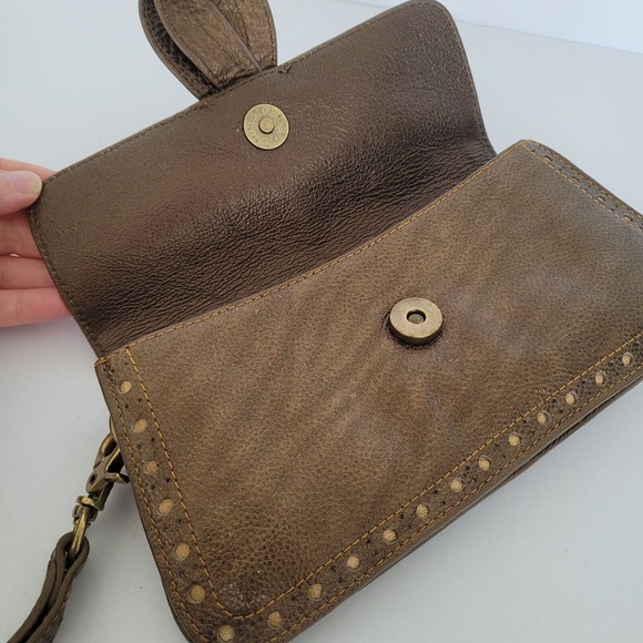 Isabella Fiore Metallic Brown Clutch Wristlet Leather Purse Small Bag Western - Picture 7 of 13